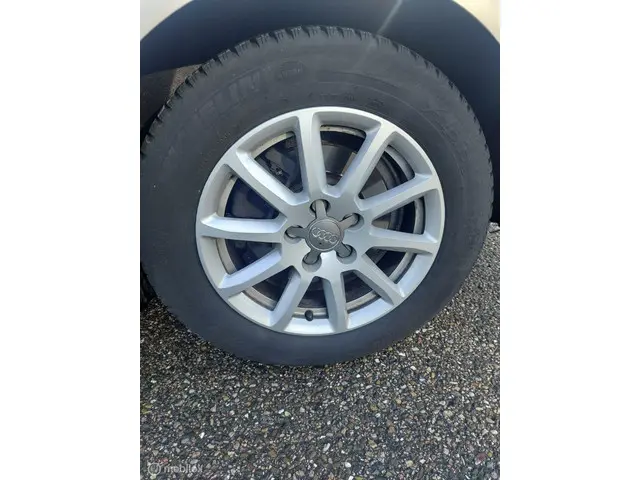 Audi A4 Limousine 1.8 TFSI 2012 Benzine 12