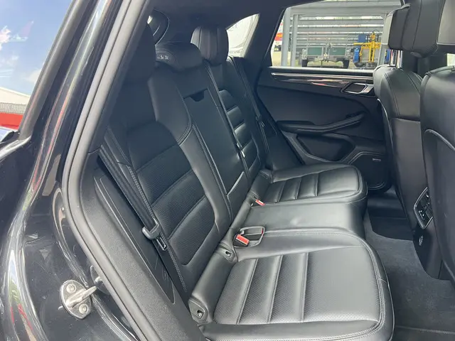 Porsche Macan 3.6 Turbo 2017 Benzine 30