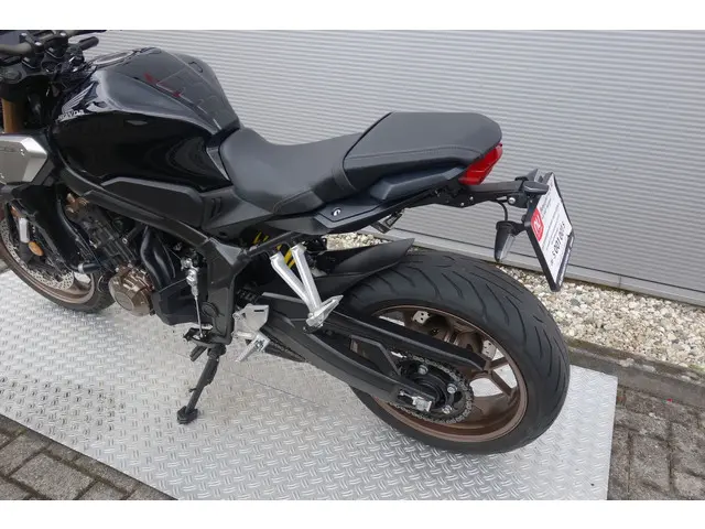 Honda CB 650 R 2019 Benzine 16