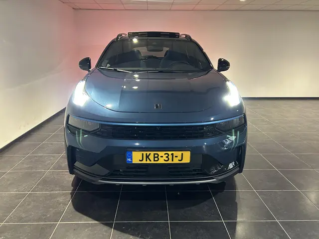 Lynk & Co 01 1.5 2024 Hybride Benzine 15