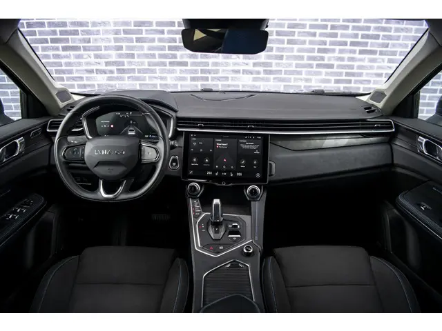 Lynk & Co 01 Plug-in Hybrid 2022 Hybride Benzine 5