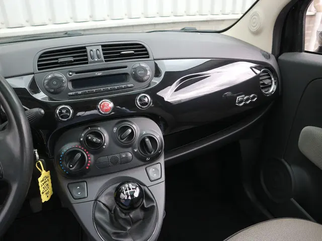 Fiat 500 1.2 Lounge 2013 Benzine 11