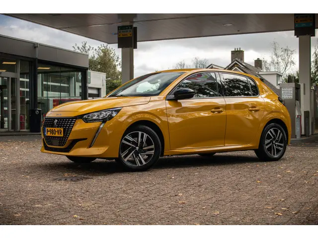 Peugeot 208 1.5 BlueHDi Allure Pack 2022 Diesel 32