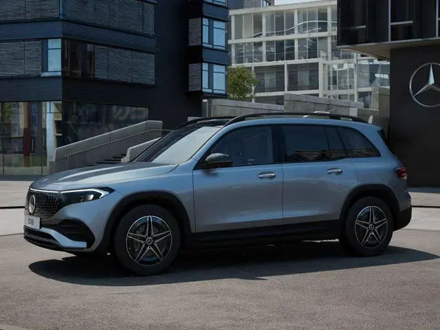 Mercedes-Benz EQB 250+ AMG Line 71 kWh 2026 Elektrisch 36