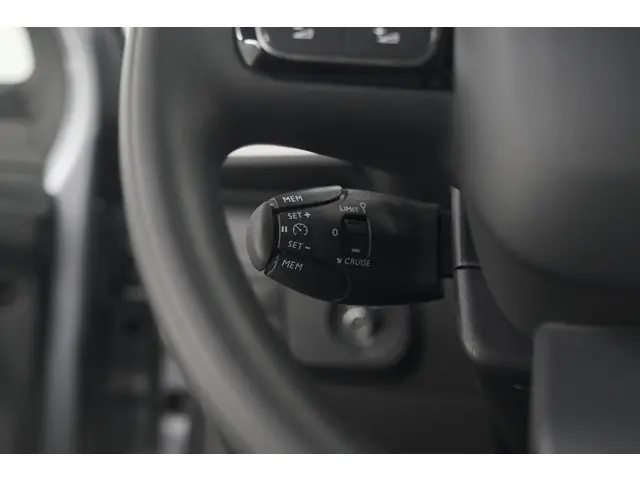 Citroën C3 PureTech 110 EAT6 Shine 2023 Benzine 4