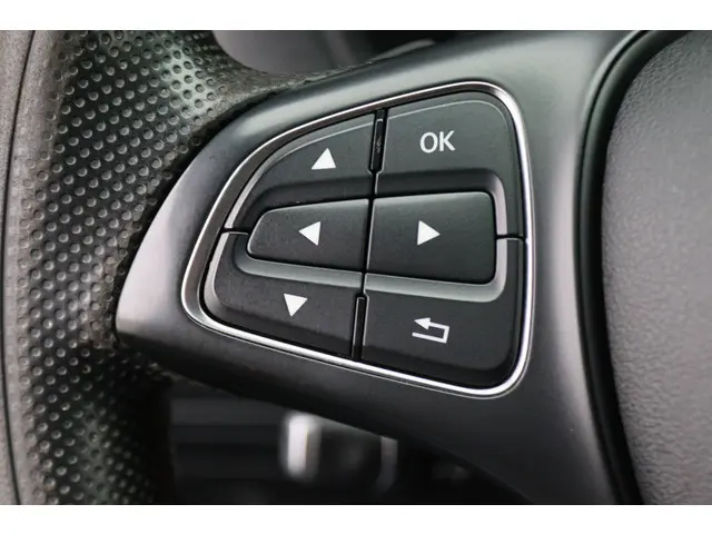Mercedes-Benz Vito 114 CDI Lang 2020 Diesel 36