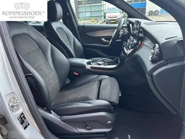 Mercedes-Benz GLC 250 4MATIC Prestige AMG 2016 Benzine 3