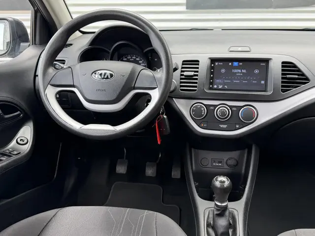 Kia Picanto 1.0 CVVT ISG Comfort Pack 2013 Benzine 10