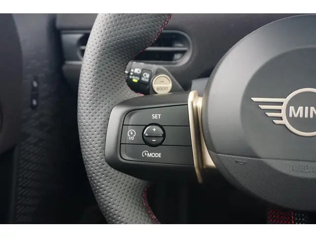 MINI 3-Deurs Cooper C 2025 Benzine 12