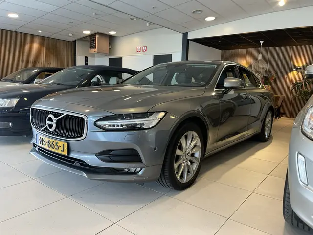 Volvo S90 T5 Momentum Intro Line 2017 Benzine 43