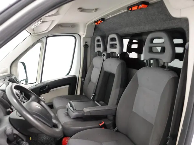 Peugeot Boxer 335 2.2 HDI L2H2 2014 Diesel 6
