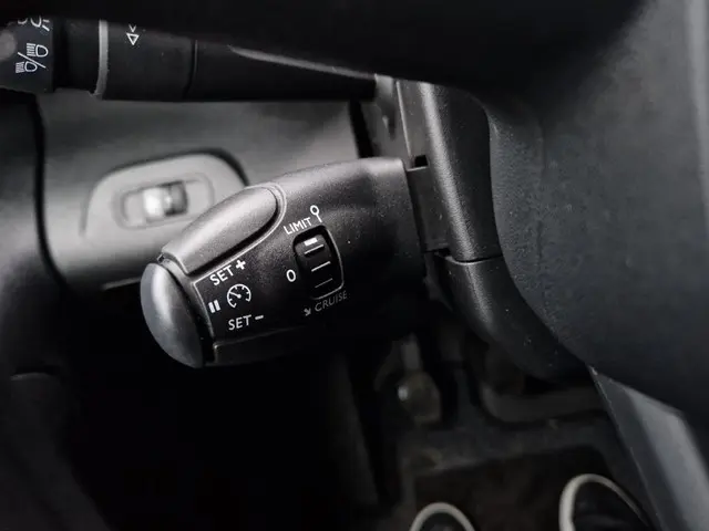 Citroën Berlingo 1.2 PureTech Club 2019 Benzine 6