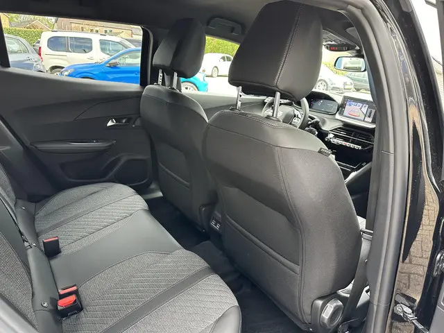 Peugeot 2008 1.2 Turbo 100 PK Allure 2024 Benzine 34