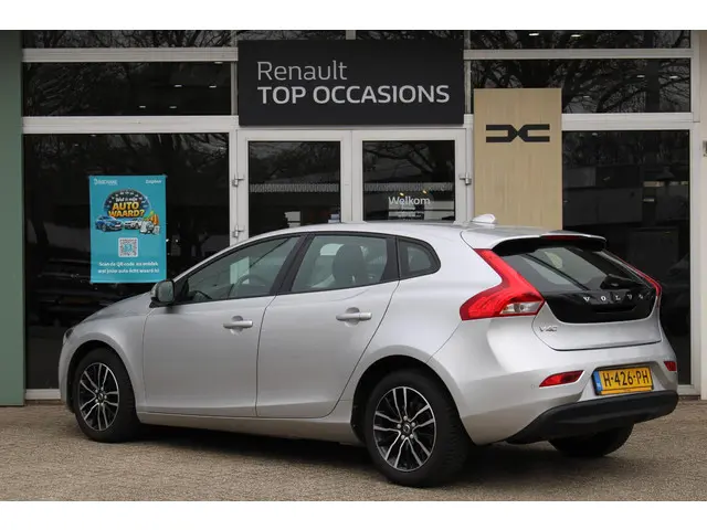 Volvo V40 2.0 T2 Momentum 2018 Benzine 6