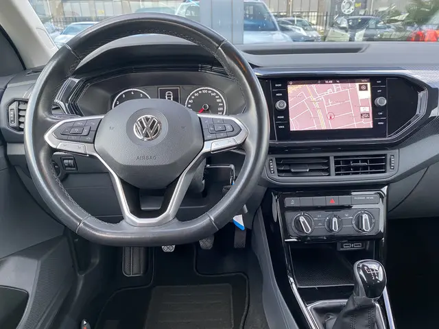 Volkswagen T-Cross 1.0 TSI Life 2019 Benzine 12