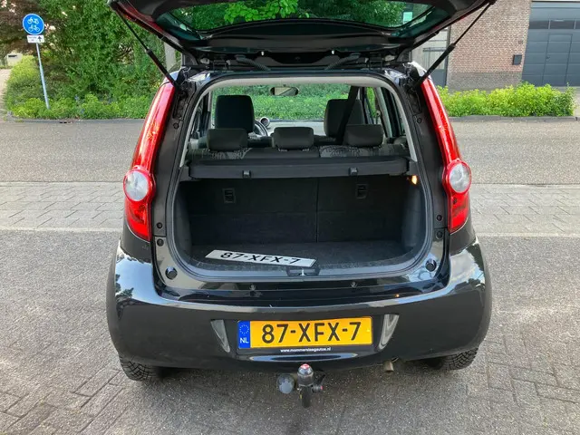 Opel Agila 1.0 Edition Airco. N.a.p 2012 Benzine 11