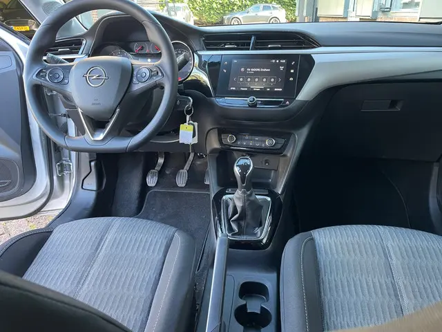 Opel Corsa 1.2 Edition 2022 Benzine 12