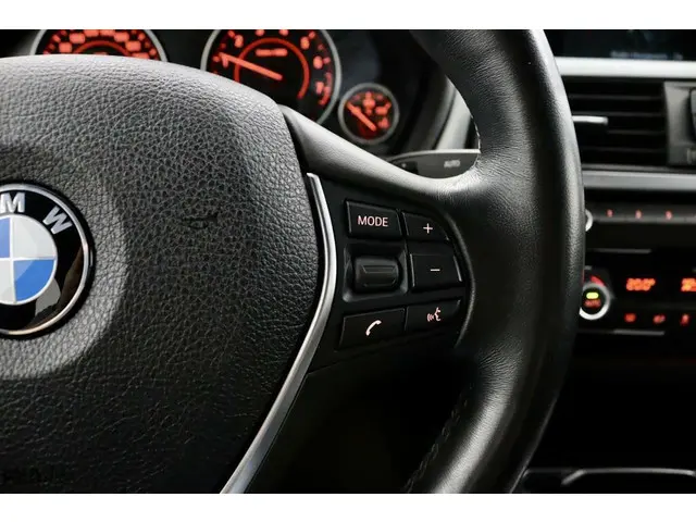 BMW 4 Serie Gran Coupé 418i Business 2018 Benzine 16