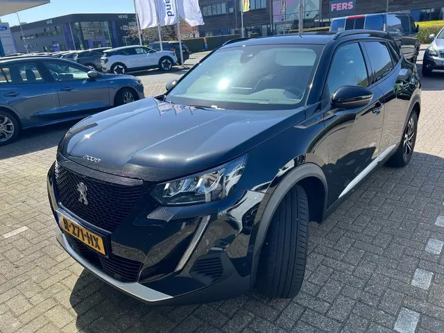 Peugeot e-2008 2