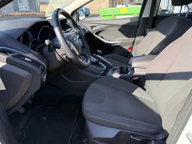 Ford Focus 1.6 150PK EcoBoost TITANIUM 2012 Benzine 12