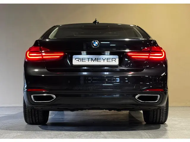 BMW 7 Serie 750i xDrive 2017 Benzine 5