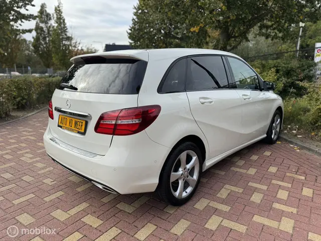 Mercedes-Benz B-Klasse 180 Ambition 2018 Benzine 18