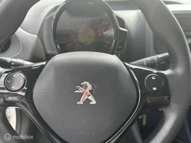 Peugeot 108 1.0 e-VTi Active 2018 Benzine 6