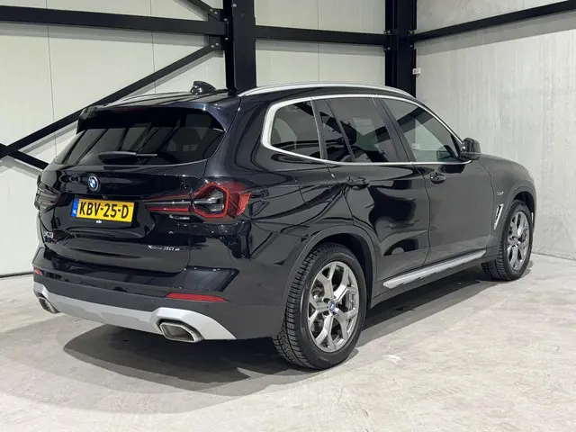 BMW X3 xDrive30e 2022 Hybride Benzine 29