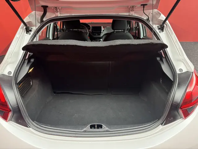 Peugeot 208 1.2 PureTech Blue Lion 2017 Benzine 14