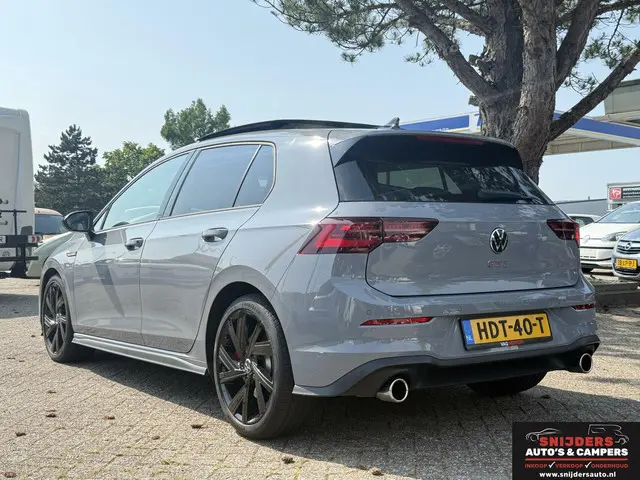 Volkswagen Golf 2.0 TSI GTI pano 2024 2024 Benzine 2