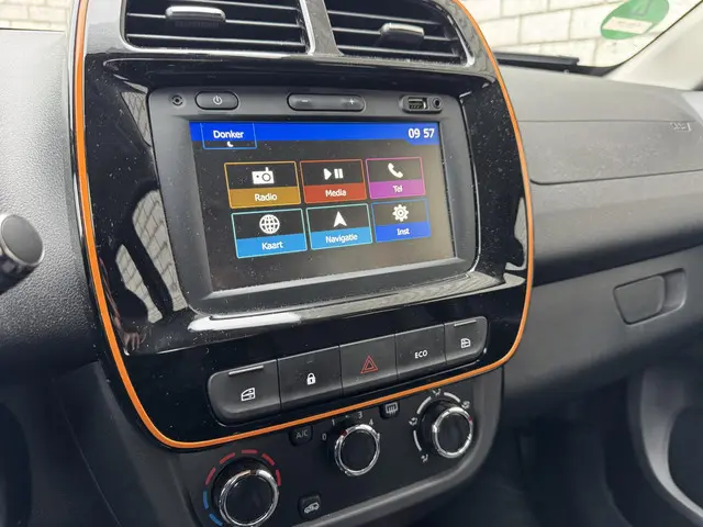 Dacia Spring Comfort Plus 27 kWh 2023 Elektrisch 11