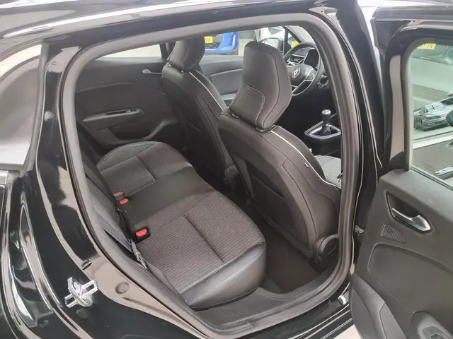 Renault Clio 1.0 TCe Intens 2021 Benzine 11