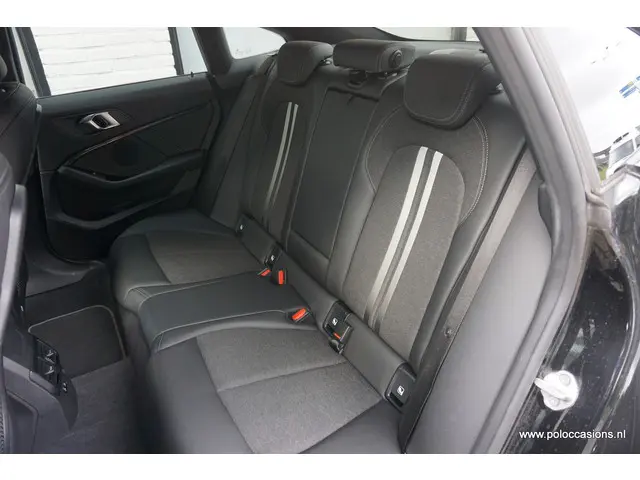 BMW 2 Serie Gran Coupé 218i 2020 Benzine 8