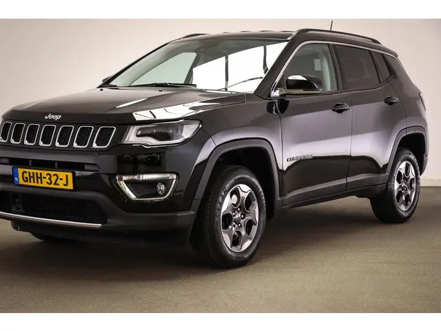 Jeep Compass 1.4 MultiAir Limited 4x4 2017 Benzine 19