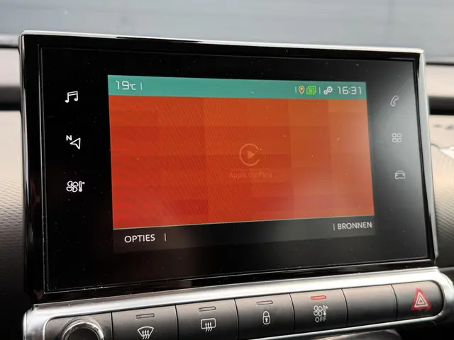 Citroën C4 Cactus 1.2 PureTech Feel 2019 Benzine 23