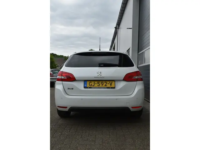 Peugeot 308 SW 1.2 PureTech Style 2015 Benzine 4
