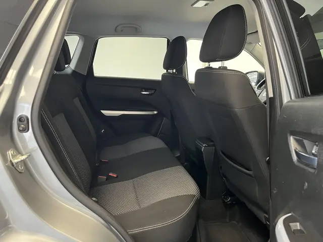 Suzuki Vitara 1.6 Exclusive 2015 Benzine 18
