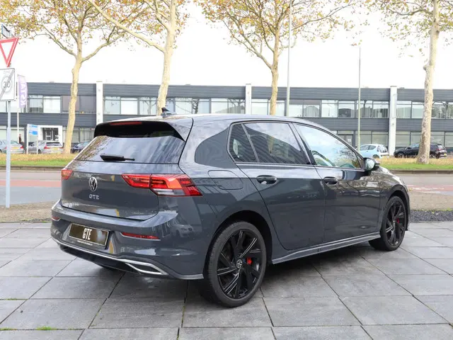 Volkswagen Golf GTE 2022 Hybride Benzine 19