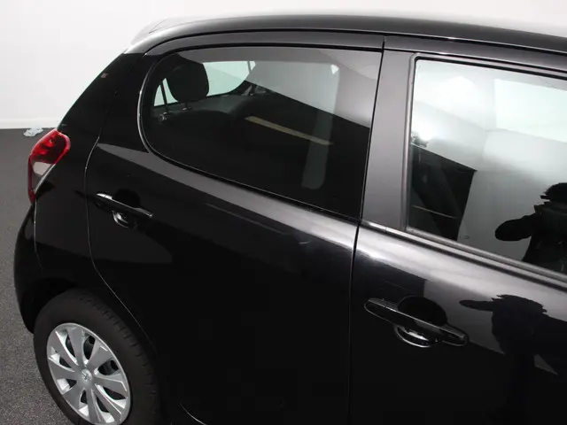 Peugeot 108 1.0 e-VTi Active 2021 Benzine 24