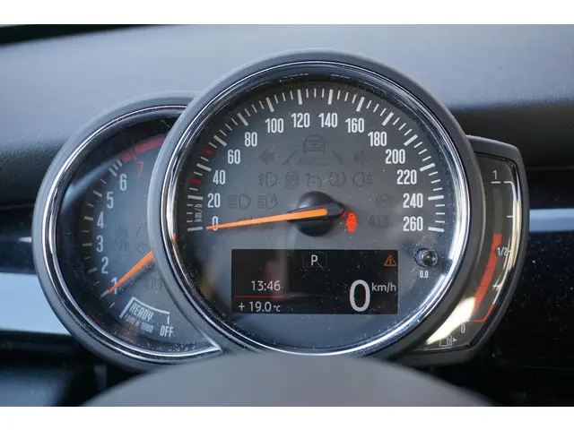 MINI 3-Deurs Cooper C 2019 Benzine 22