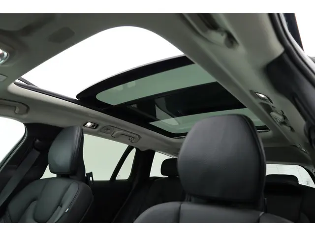 Volvo V60 2.0 T8 Inscription 2022 Hybride Benzine 27