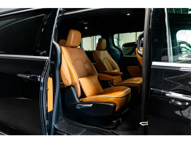 Chrysler Pacifica 3.6 V6 Hybrid 2023 Benzine 13