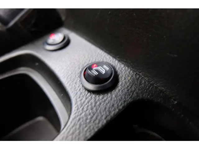 Suzuki Vitara 1.6 Exclusive 2016 Benzine 27