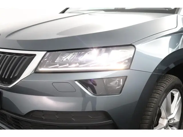 Škoda Karoq 1.5 TSI ACT Style Business 2019 Benzine 44