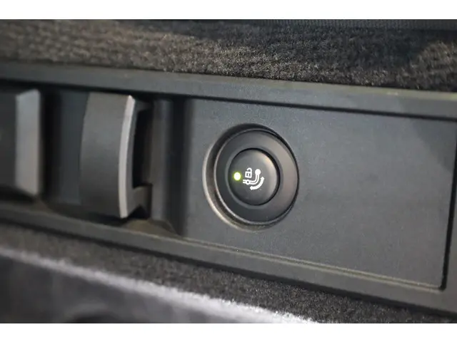 BMW 3 Serie Touring 320i 2025 Benzine 27