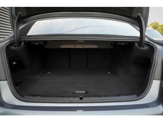 BMW 5 Serie 530e High Executive 2022 Hybride Benzine 9