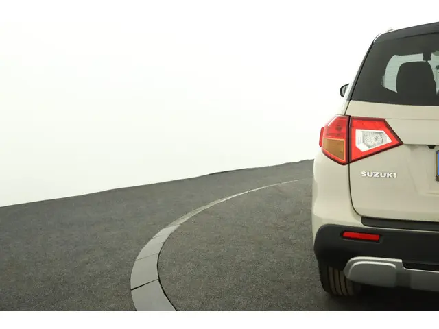 Suzuki Vitara 1.6 Exclusive 2015 Benzine 40