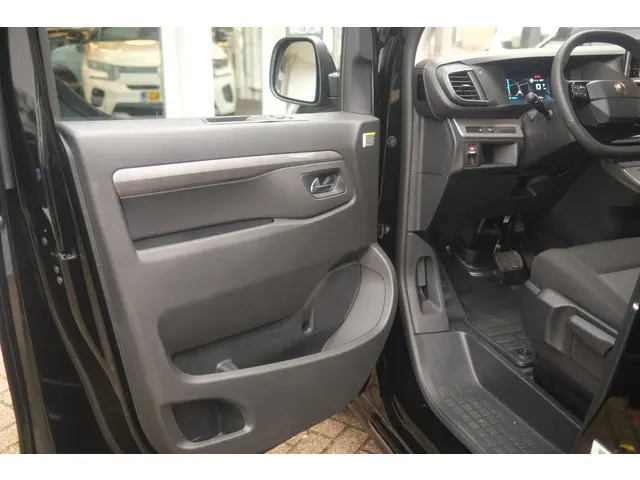 Citroën Jumpy M L2 2.0 BlueHDi 2024 Diesel 26