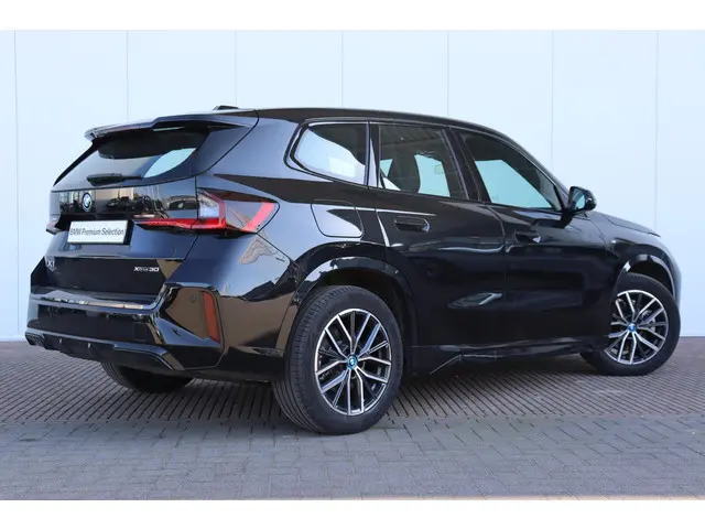 BMW iX1 xDrive30 67 kWh 2024 Elektrisch 5