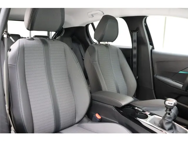 Peugeot 208 1.2 100PK PureTech Allure 2021 Benzine 10